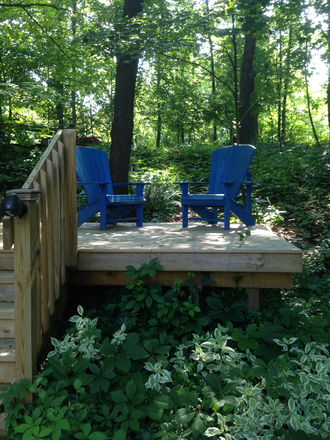 Stairway landing to the apartment - UNIQUE 1 BEDROOM IN HARDWOOD FOREST/10 MINUTES TO CAMPUS