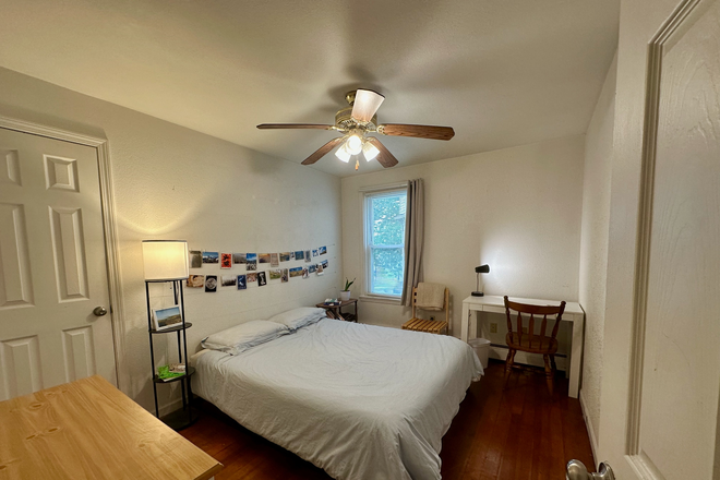 Bedroom - Room Available In Shared Apartment On Mt Hope | Move-In July