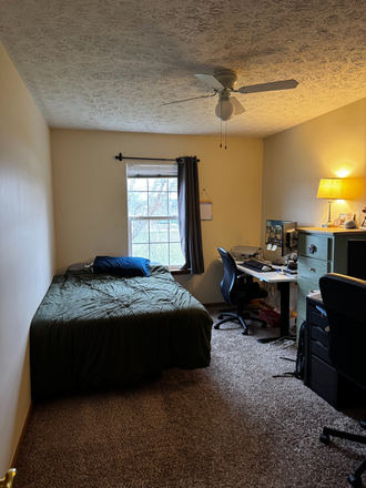 Private Room - Flexible move-in: Master and Private Room Available in 3B/2.5 Bath Jan - July 2026 Townhome