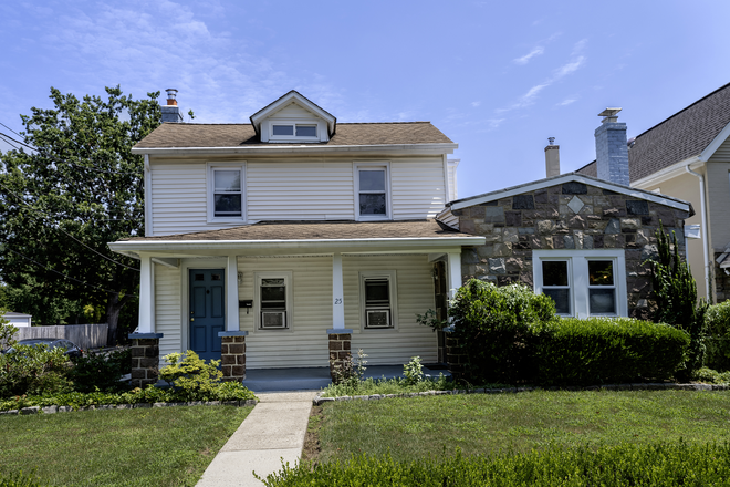 Street view - 1BR apt-Greenview Ave-Princeton