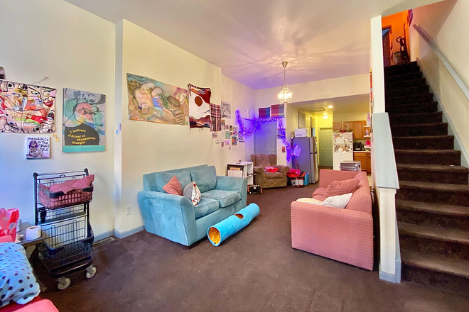 Living room - 2136 N Carlisle St.