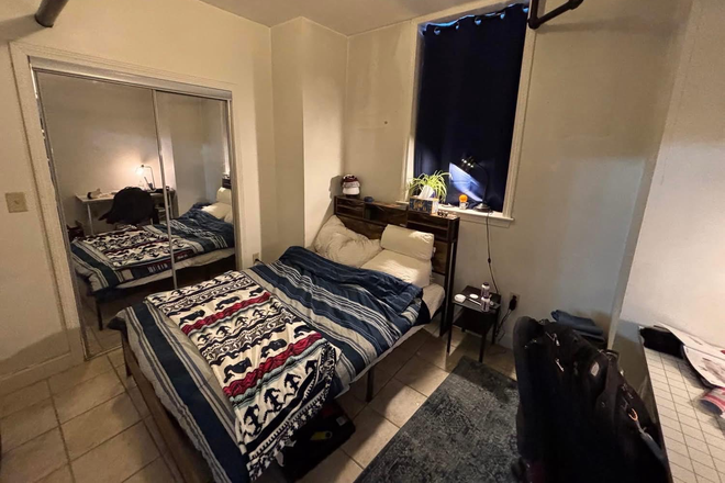 Bedroom - Furnished Private Rooms -- Close to Sutherland Station and Boston College