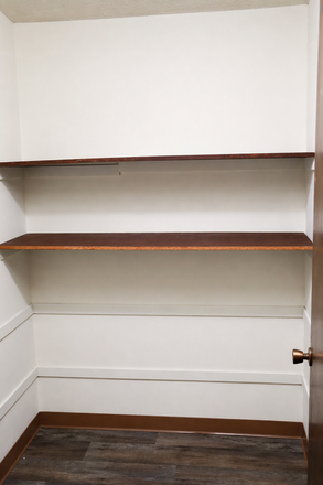 Entry way walk in closet - Huge corner 2-bedroom Apartments