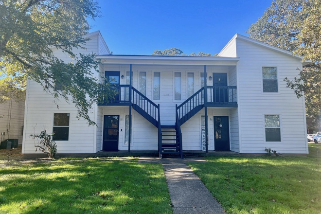 Exterior - Affordable Two bedroom Apartment for Jan Sublet