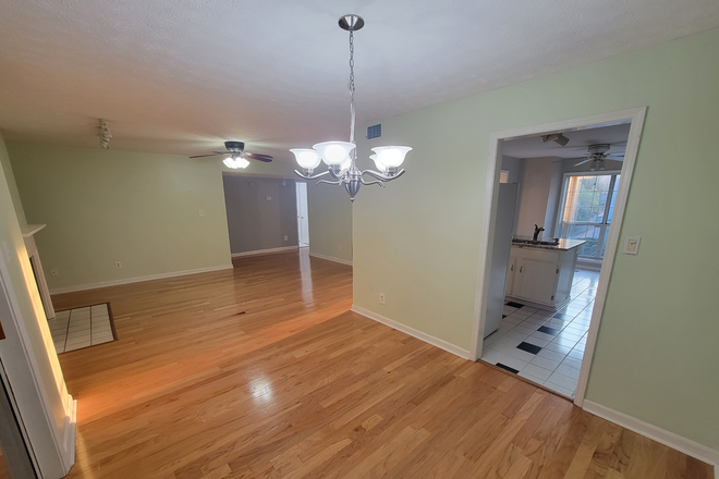 Dining Room - Spacious 2BR/2BA Condo Close to Emory Campus - Pet Friendly