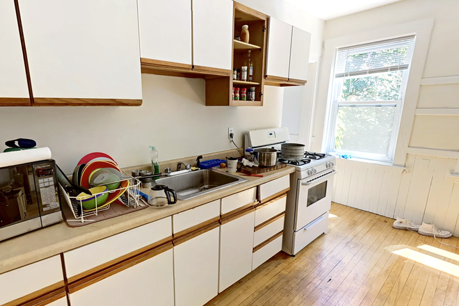 kitchen - *NO BROKERS FEE!* Huge 2 Bed / 1 Bath Heat&Hot Water Inclu.! Available 8/1/26!! Apartments