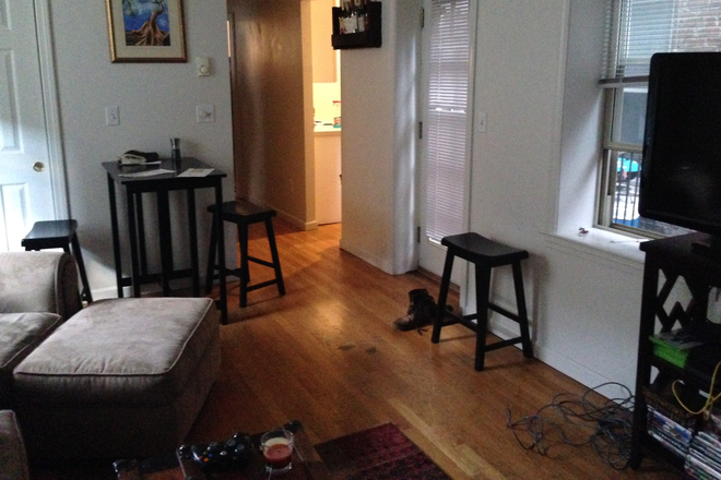 Call NOW for showings! 617-236-8600 - PRINCE ST - NICELY SIZED 2BR/1BA IN NORTH END FOR *9/1/2025* W/ LNDRY IN BLDNG, DW, BLCNY, ROOF DECK Condo