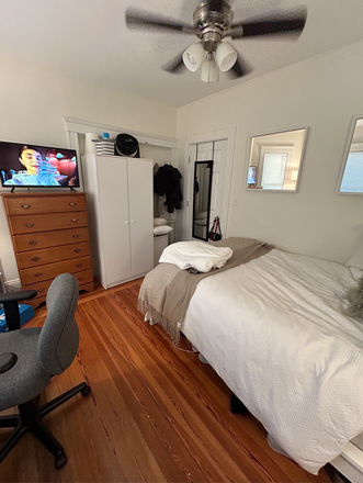 Bedroom - Warner Street Property (Located near Davis Square and Tufts University) Apartments