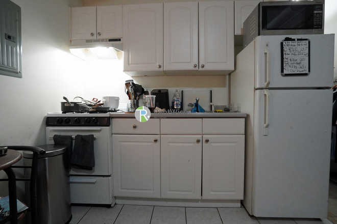 1 - SEPT 2026-Incredible Cleveland Circle Studio, H/HW inc. Easy MBTA-No broker fee! Apartments