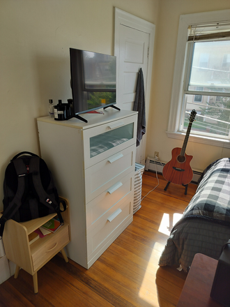 Bedroom 3 - Private Furnished Bedroom in a 2bed - 1Bath Apartments