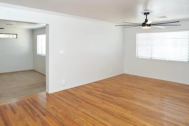Common Area/Shared Office Space - One Bedroom Available at the Warren Residence
