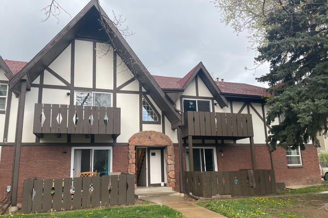 1 - AVAILABLE NOW!: 3250 O'Neal Cir #B17 Condo