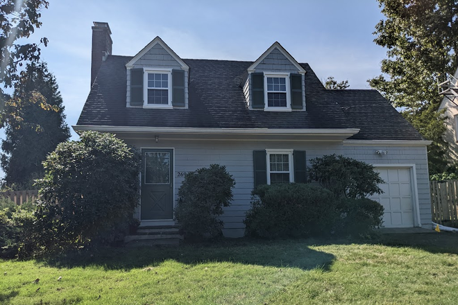 Street view. Cape Cod style. - Furnished 3BR home-S. Harrison St-Princeton