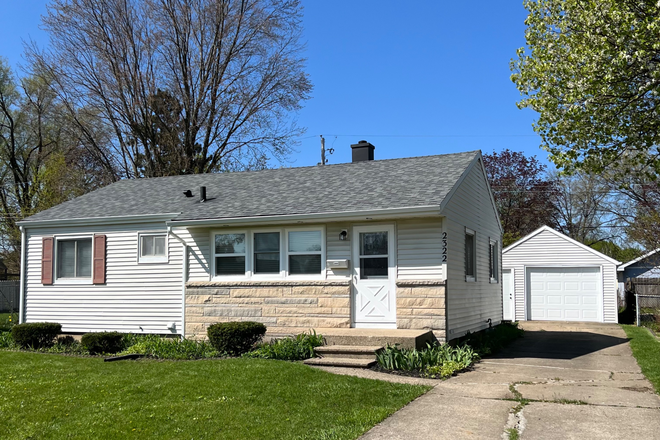 House - Edison Park Gem 1mi from Campus