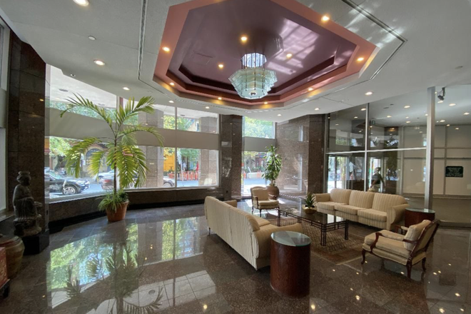 Lobby - 1 Bedroom + 1 Bathroom (Parking + Storage locker, Utilities + Wifi included)