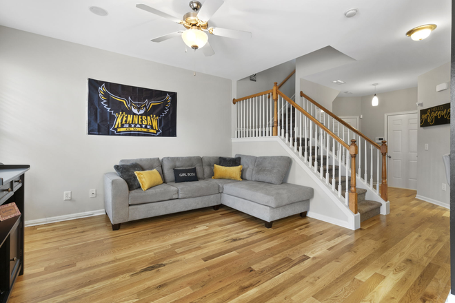 Living room - 1 Furnished Private Bedroom & Bathroom!!! Townhome