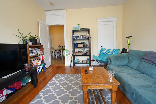 1 - JAN 2026-Sweet Brighton 1 bed. H/HW inc! No Fee!! Apartments