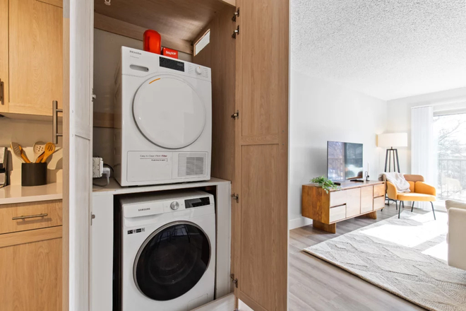 Laundry in unit - Mountainaire Apt B313