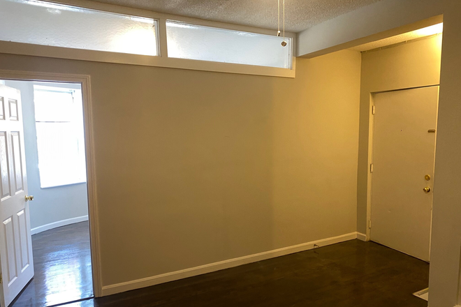 Call NOW for showings! 617-236-8600 - COLUMBUS AVE - UNIQUE RNOVTED 2BR DUPLEX ACROSS FROM NEU W/ IN UNIT LNDRY, 1.5 BATH AVAIL *9/1/2026* Apartments