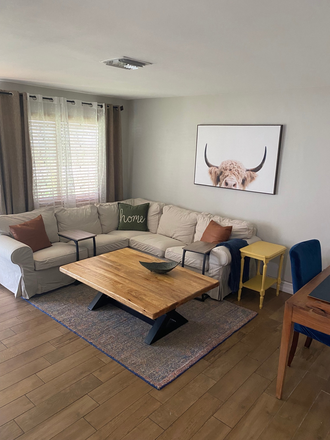 Living room - Cozy in Cooper City Duplex