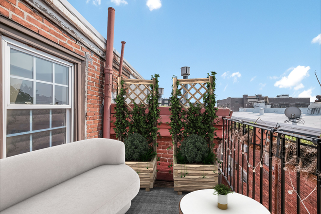 Private deck - PRIVATE DECK!!!! Fantastic one bedroom residence with PRIVATE DECK just minutes from RITTENHOUSE SQ