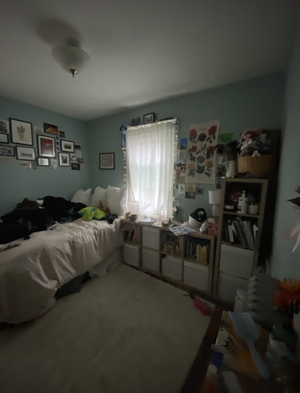 Bed - GORGEOUS 3 BED 1 BATH NEAR TUFTS UNIVERSITY Apartments