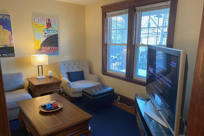 Call NOW for showings! 617-236-8600 - NONANTUM ST - *NO FEE* LRG 3BR/1BA IN OAK SQ AVAIL *9/1/2026* W/ EIK, LNDRY IN BLDNG, PORCHES, YARD! Apartments