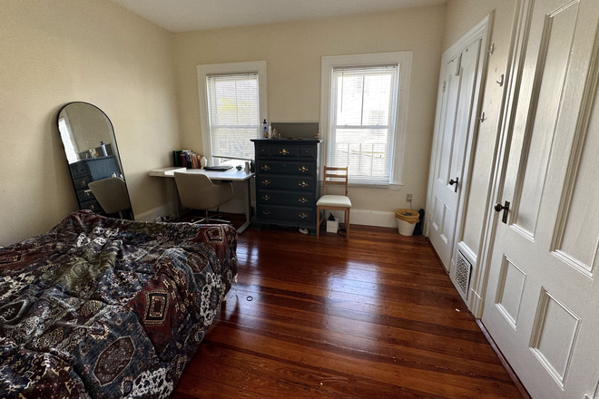 Bedroom - Summer Sublet - Sunny 1BR in a spacious house on Wendell St.