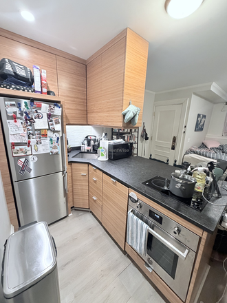 1 - Charming Beacon Hill Studio NO BROKER FEE