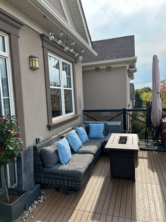 Patio - Spacious 2 bedroom, 2 bathroom almost 1000sq ft unit in a convenient location Townhome