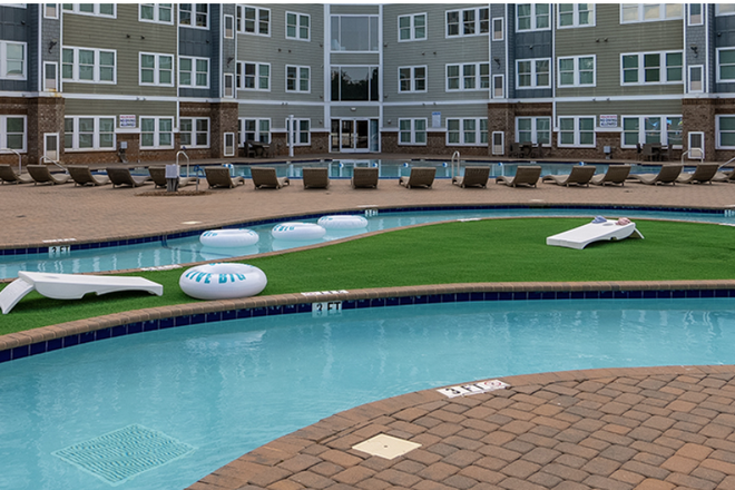 Pool/Lazy River - The Ridge Clemson Apartments