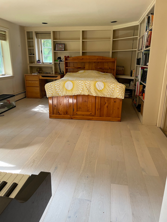 Private furnished bedroom - Private bedroom with private entrance in shared house