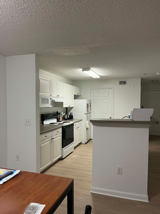 Kitchen - Courtyards APT | 1 Min to Shuttle, Near Campus