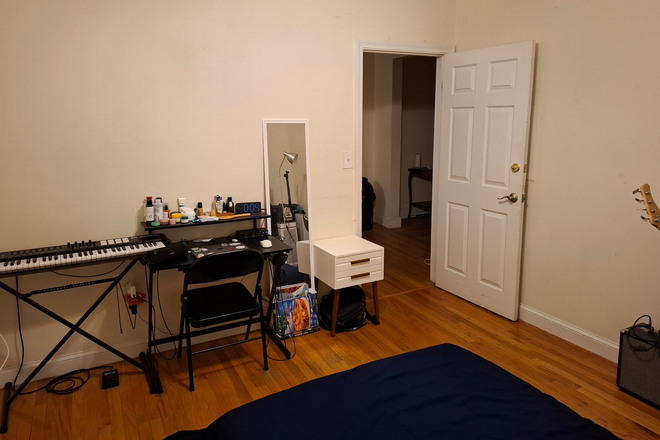 Bedroom 2 - Room for rent, very near Berklee Apartments