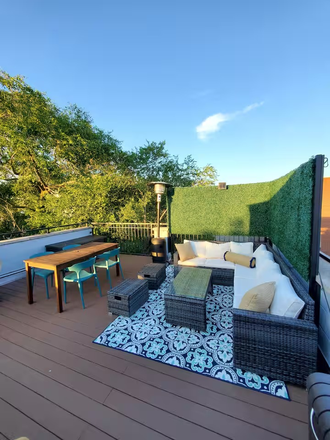 Private Rooftop - Academic Year Lease in Lakeview Condo