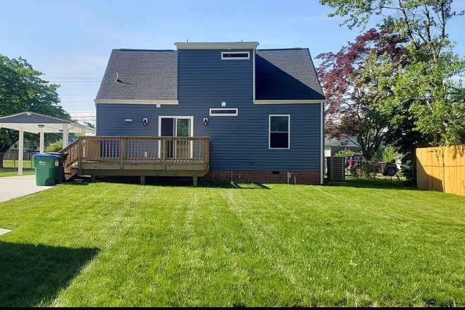 Rear of house - Jahnke Road House