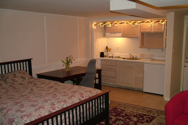 kitchen - Beautiful, peaceful, quiet furnished basement apartment close to AU