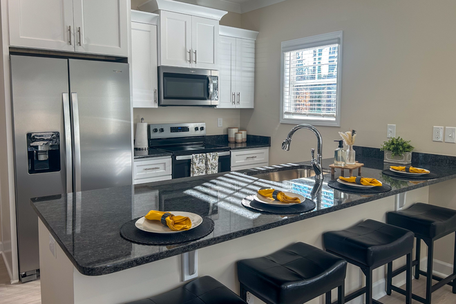 Kitchen - Charlton Farms House