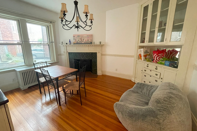 Kitchen/Dining Area - Room In 3bd Apartment