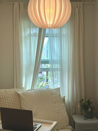 Bed - Furnished Cabbagetown Bachelor Sublet (May–Aug): steps from TTC for Uoft, TMU, and George Brown.