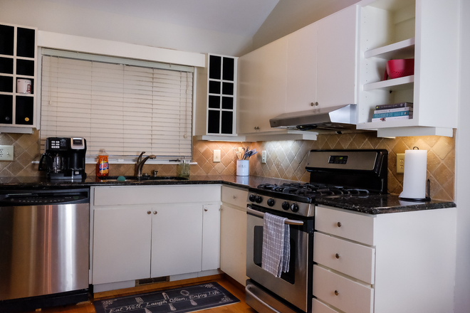 kitchen - bright and airy condo near downtown