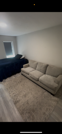 Bedroom - Apartment Near Campus