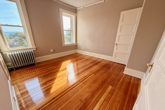 bedroom - Stunning 8/15/26. Be the first to occupy this renovated building at its introductory rate! Apartments