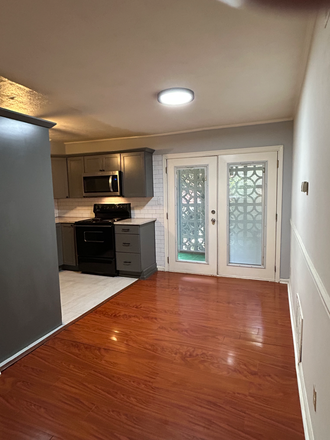Kitchen - Morningside 2BR Near Midtown & Beltline – Updated Kitchen/Bathroom Condo