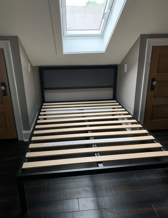 Bedroom - 923 Pine Street