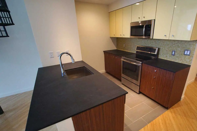 kitchen - 2BR apt-Clark Ct-Trenton