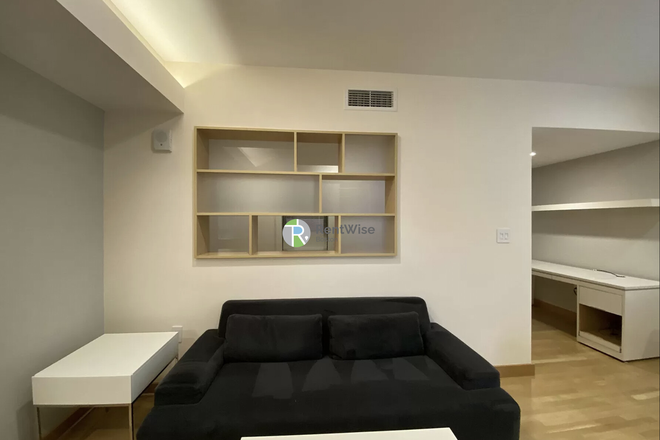 1 - Harvard Sq | Fully Furnished | W/D in Unit, NO BROKER FEE Apartments