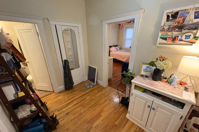 ! - Studio with large kitchen, NO FEE! Right near BU campus, B line, HT/HW incl, Laundry Apartments