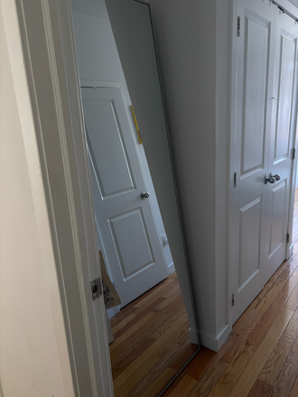 space for mirror - TempleResev Apartments