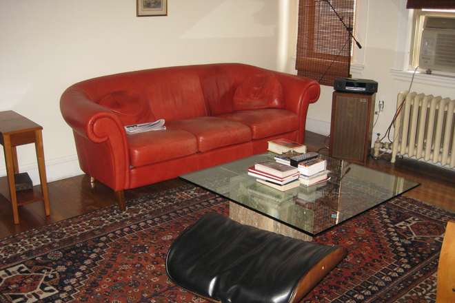 Call NOW for showings! 617-236-8600 - GARDEN ST - *1/2 FEE* CHARMING 1BR/1BA IN HRVRD SQ W/ OFFICE, H&HW INC, LNDRY IN BLDNG *AVAIL NOW* Condo